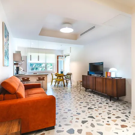 Domus Fuorimura Feriehus *