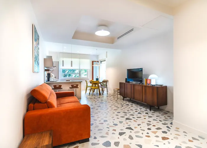 Domus Fuorimura Feriehus *