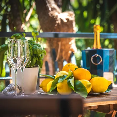 Domus Fuorimura Hébergement de vacances *